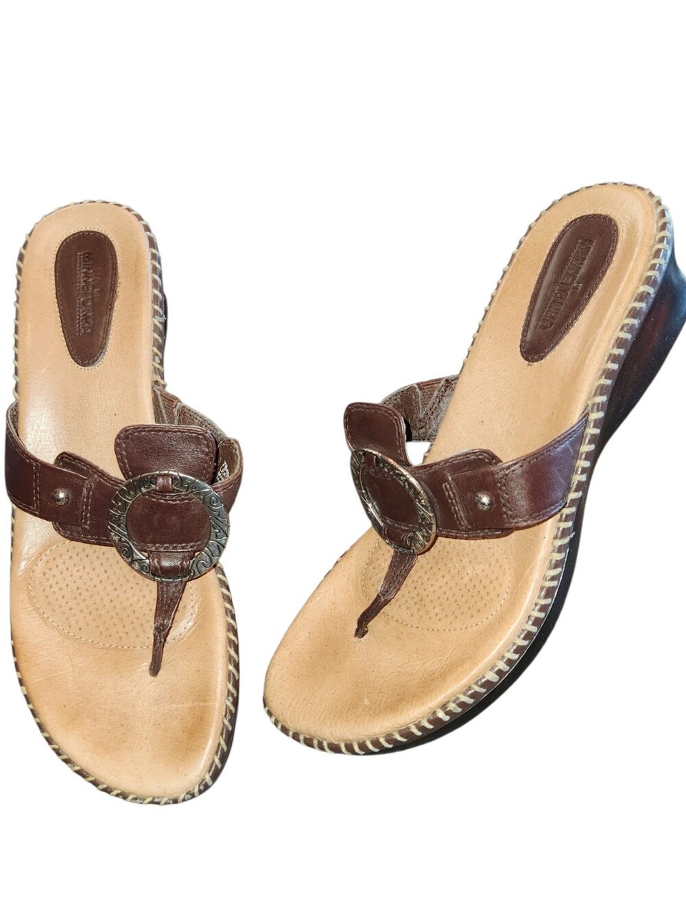 Minnetonka Denver Brown Leather Wedge Thong Sandals Silver Medallion Size 9 Boho